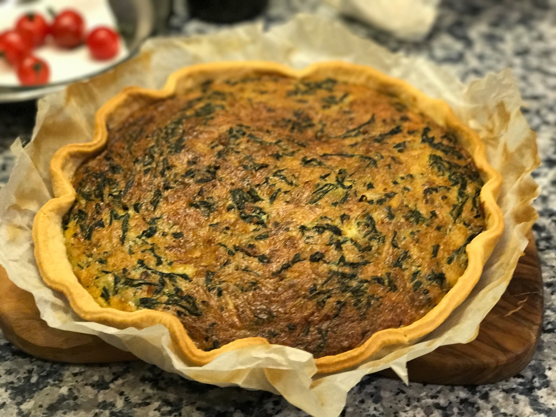 Quiche mit frischem Spinat